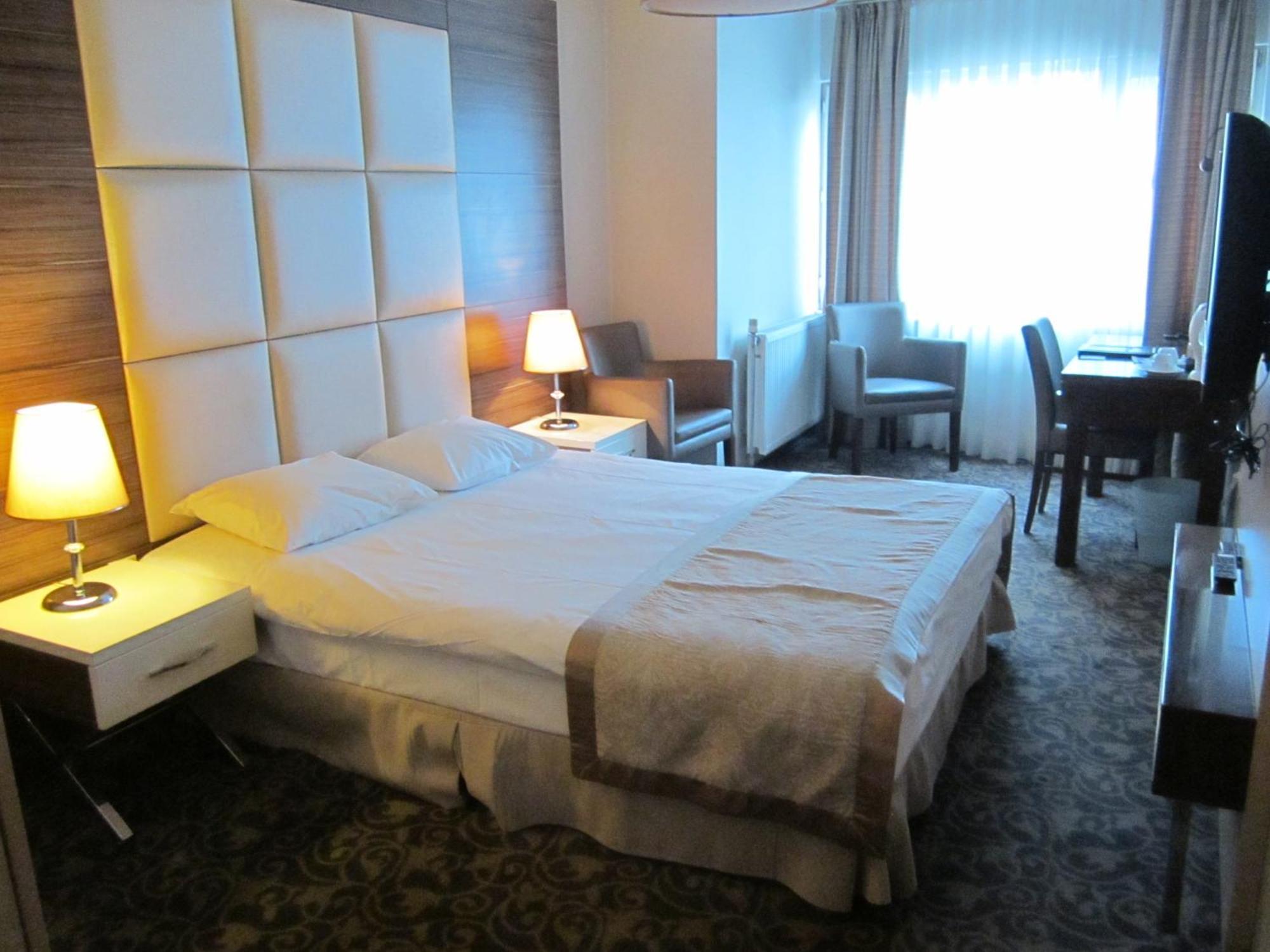 Derpa Suite Hotel Стамбул Екстер'єр фото